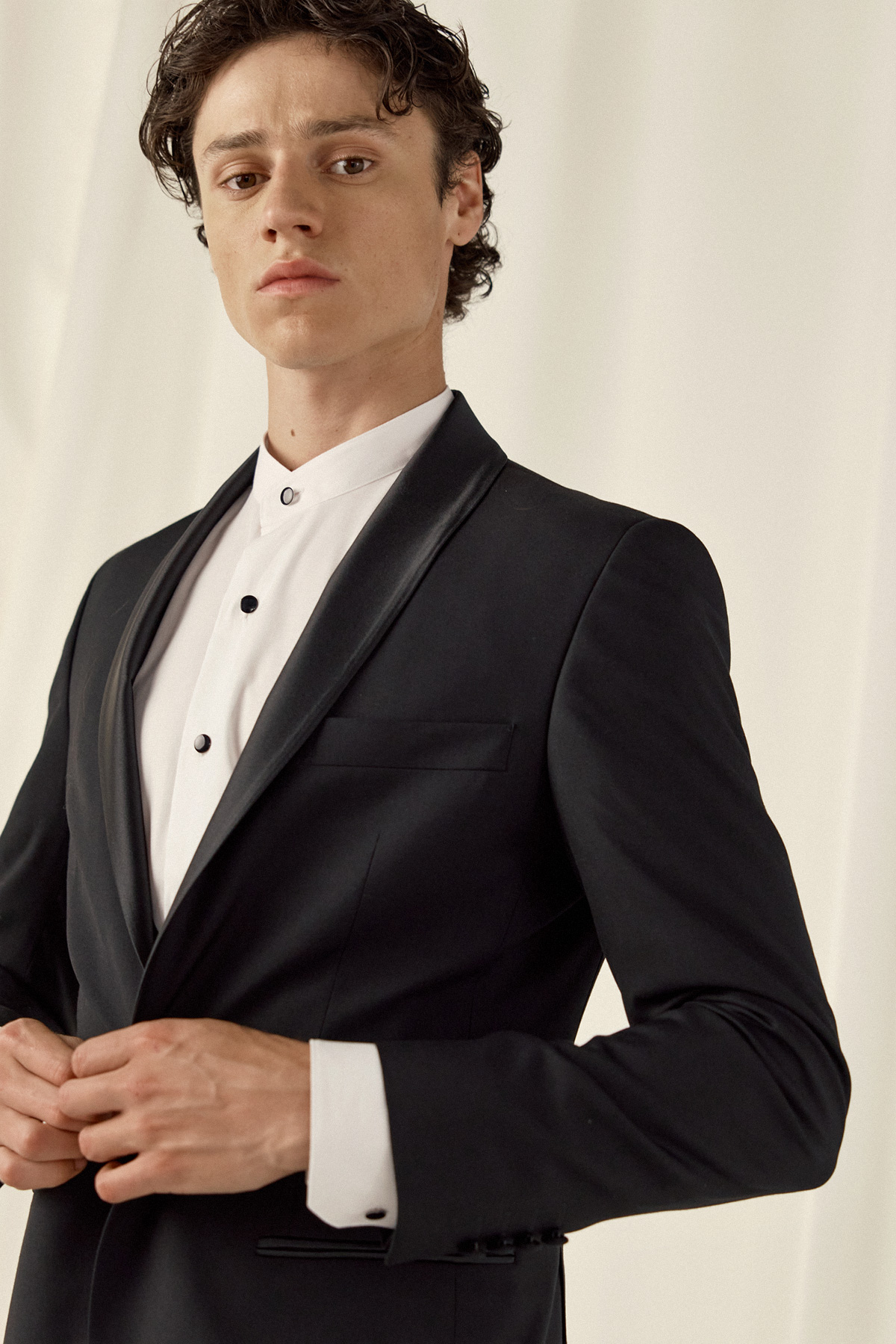 Κοστούμι Σμόκιν 859G-081 σε Μαύρο Χρώμα και Slim Fit Εφαρμογή Bizzaro - Image 6