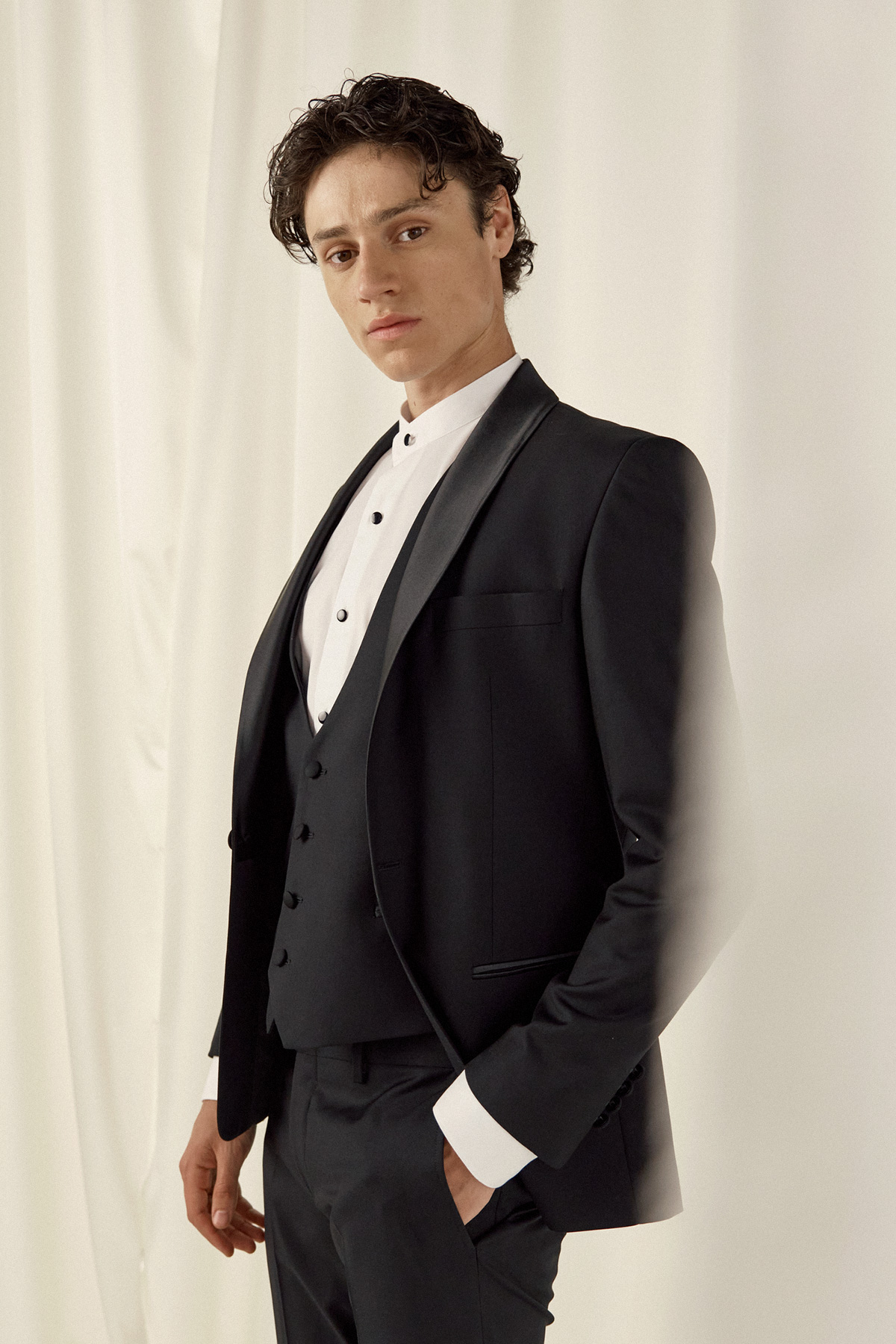 Κοστούμι Σμόκιν 859G-081 σε Μαύρο Χρώμα και Slim Fit Εφαρμογή Bizzaro - Image 7