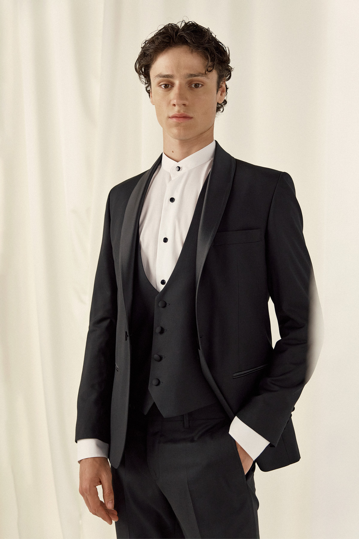 Κοστούμι Σμόκιν 859G-081 σε Μαύρο Χρώμα και Slim Fit Εφαρμογή Bizzaro - Image 8