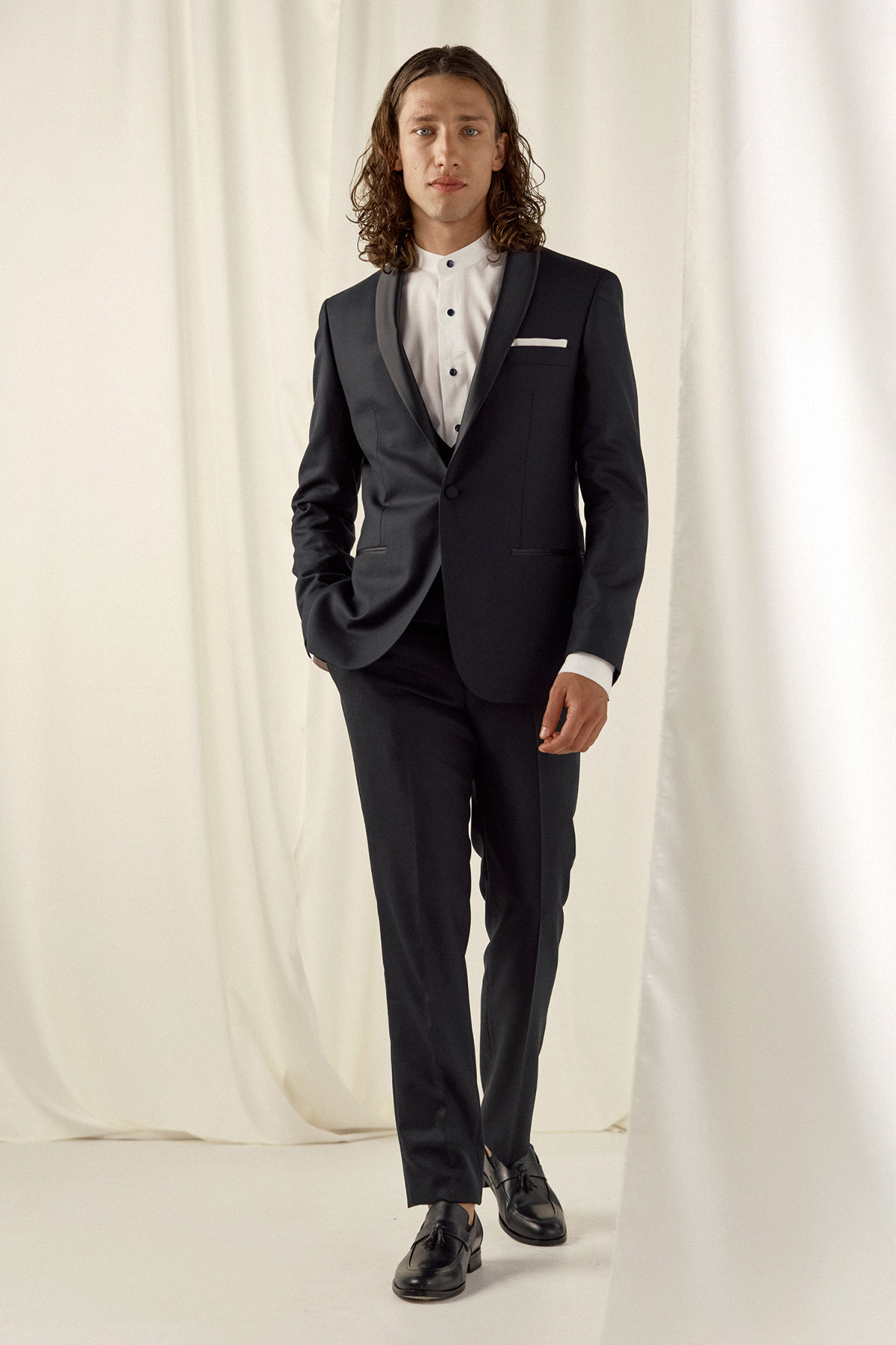 Κοστούμι Σμόκιν 859-08 σε Μαύρο Χρώμα και Slim Fit Εφαρμογή Bizzaro