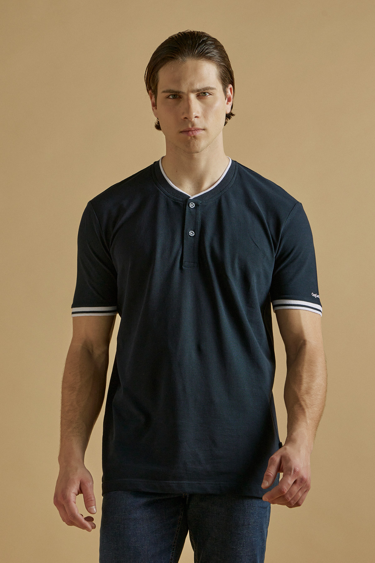 Guy Laroche Βαμβακερή Κοντομάνικη Μπλούζα Mao  σε Navy Blue Χρώμα