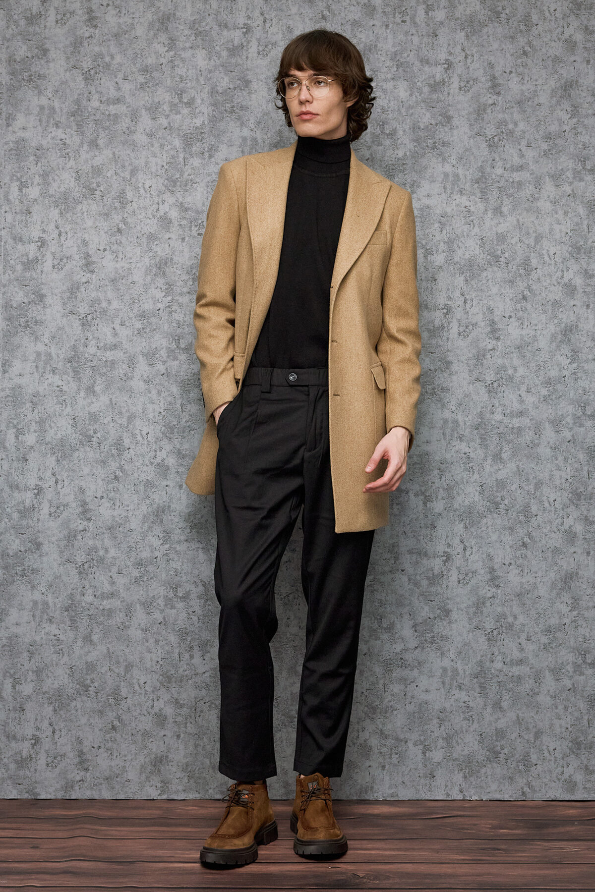 Alternative view of BIZZARO Μάλλινο Ημίπαλτο με Μυτερό Πέτο  σε CAMEL Χρώμα