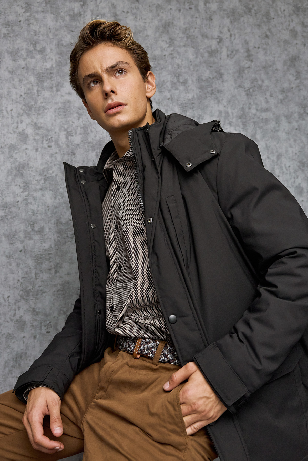 Guy Laroche Μπουφάν Με Κουκούλα σε BLACK Χρώμα - Image 4