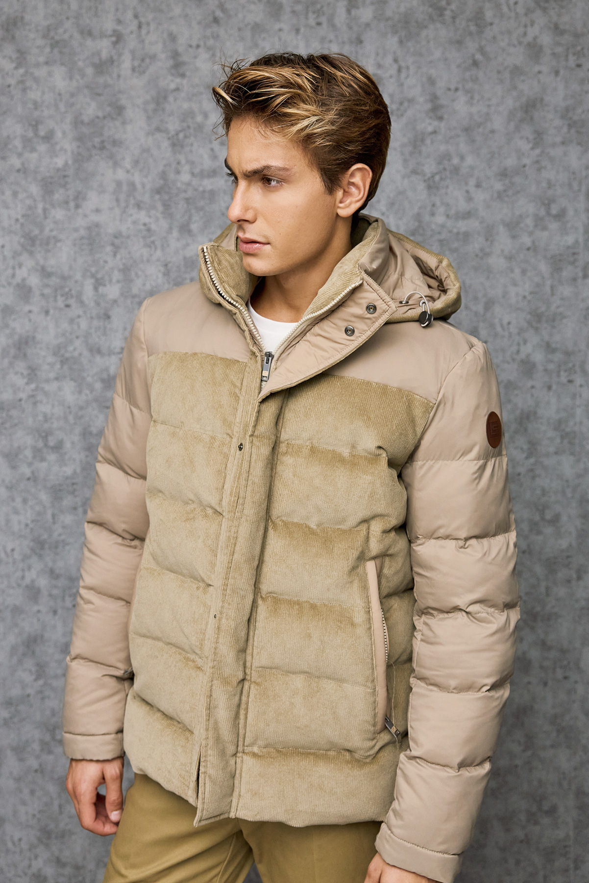 Guy Laroche Μπουφάν Με Κουκούλα σε BEIGE Χρώμα