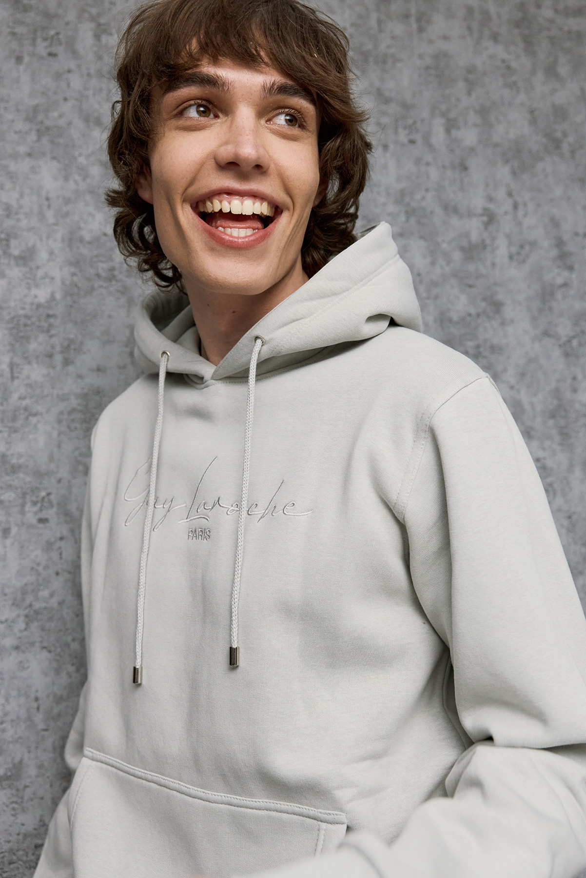 Guy Laroche Βαμβακερή Μπλούζα Hoody σε Regular Γραμμή και Light Grey Χρώμα - Image 2