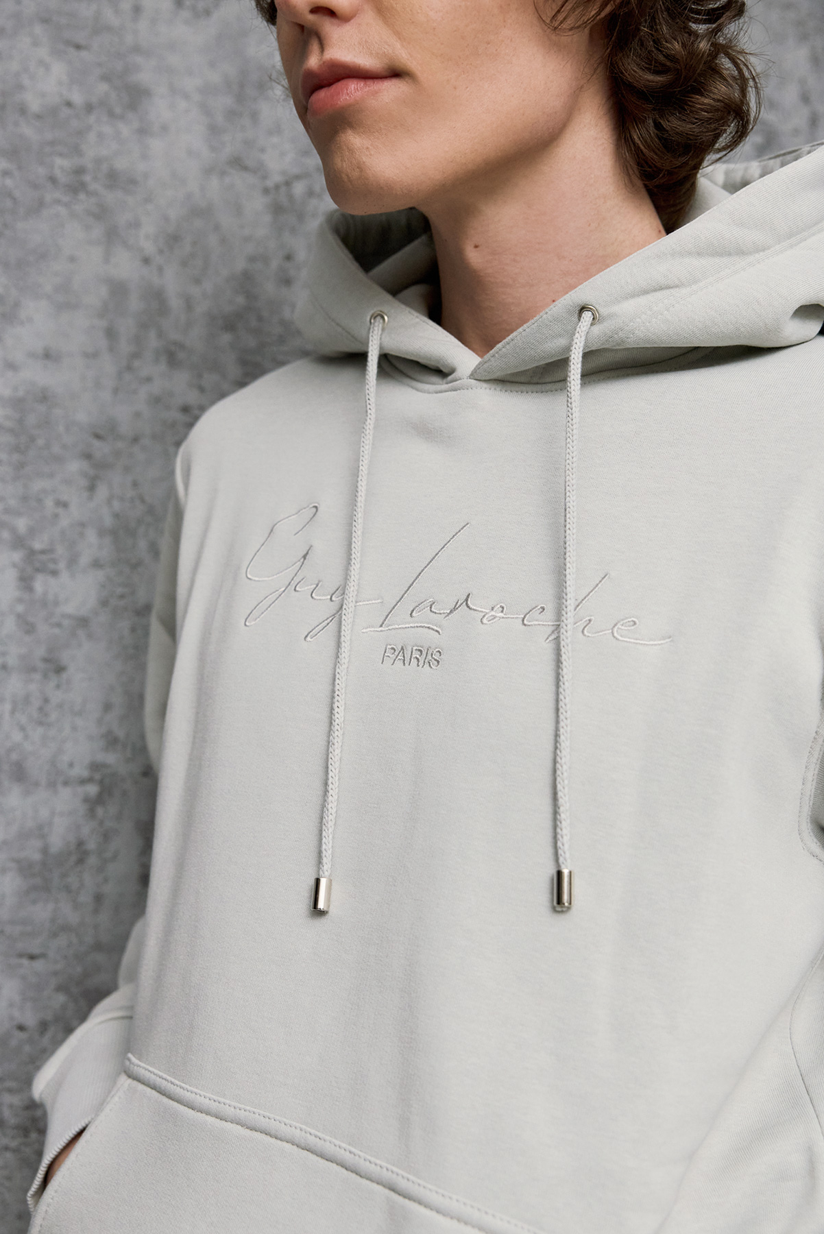 Guy Laroche Βαμβακερή Μπλούζα Hoody σε Regular Γραμμή και Light Grey Χρώμα - Image 3