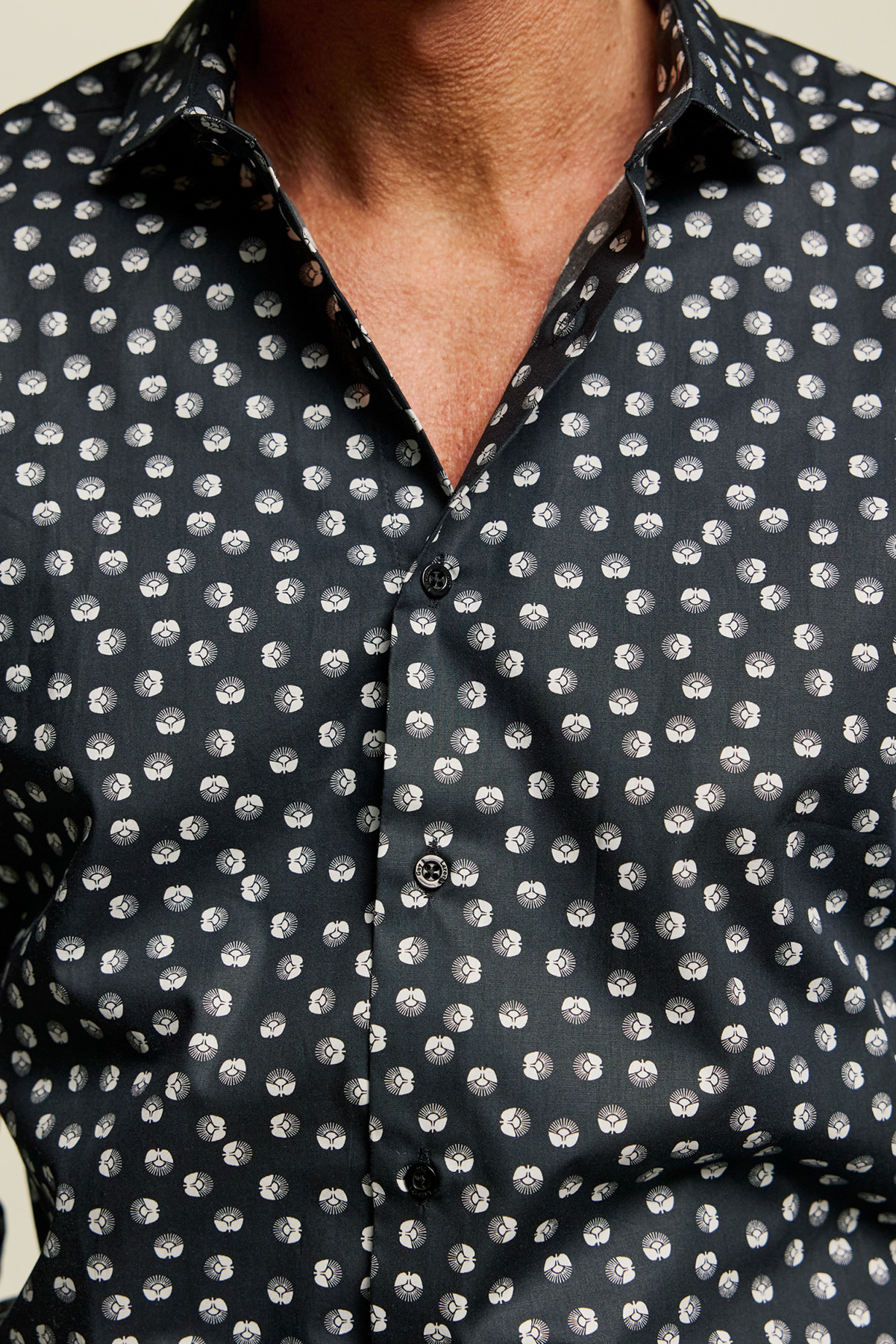 Guy Laroche Βαμβακερό Πουκάμισο σε Black Χρώμα με Slim Fit Εφαρμογή - Image 4