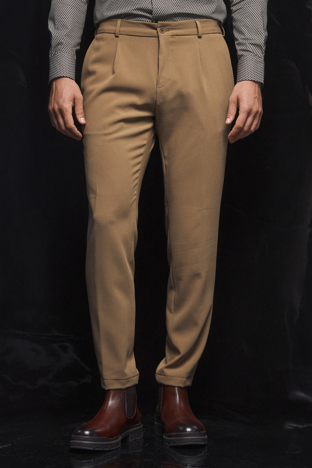 BIZZARO Παντελόνι Μια Πιέτα και Λάστιχο σε  Μπεζ Χρώμα