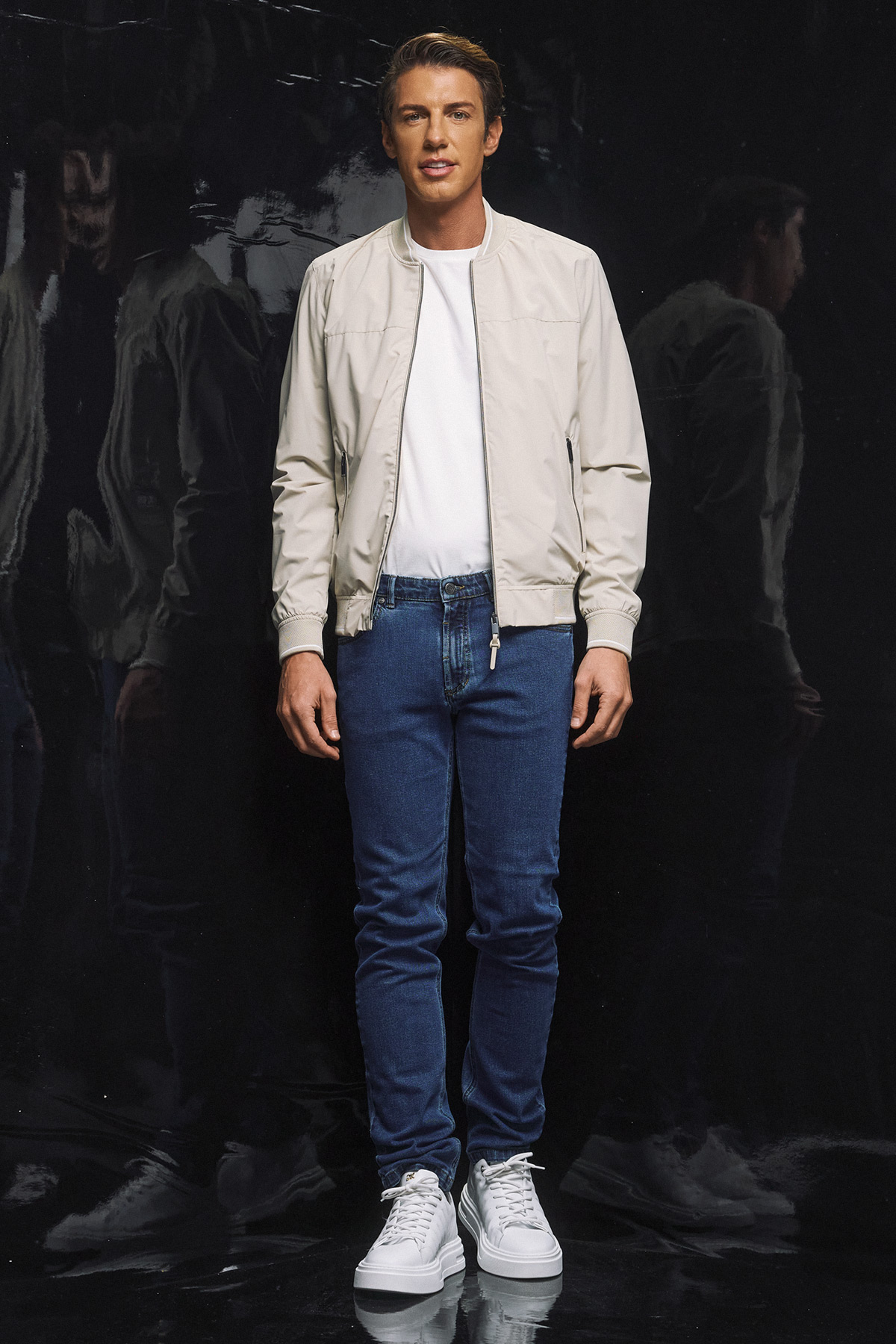 Alternative view of Guy Laroche Μπουφάν τύπου Bomber σε Μπεζ Χρώμα