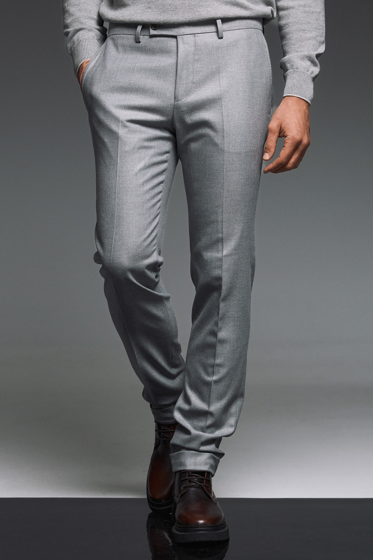 Guy Laroche Παντελόνι Τσίνος με Καπάκι σε Γκρι Ανοικτό Χρώμα