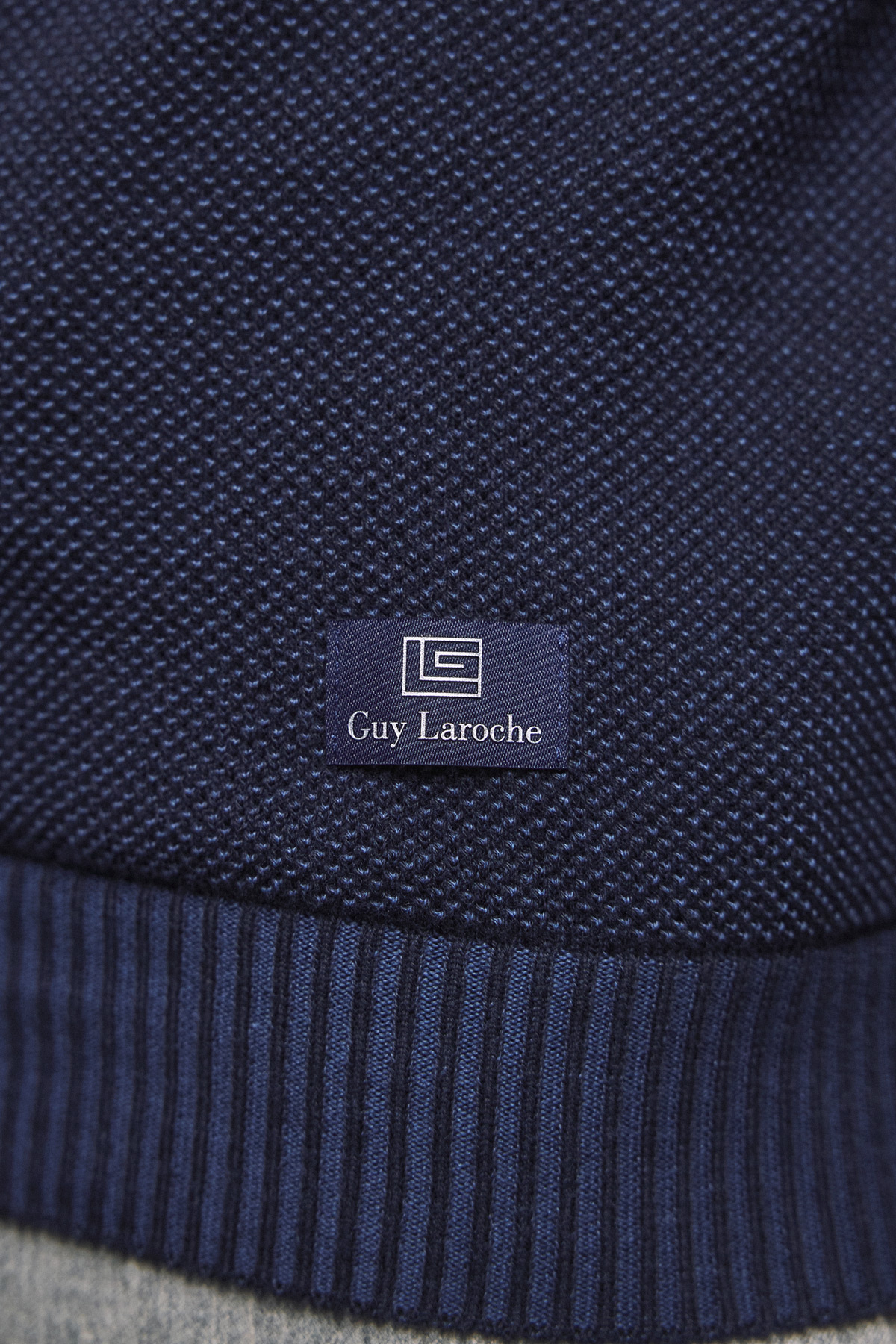 Guy Laroche Μπλούζα Λαιμόκοψη Βαμβακερή σε BLUE Χρώμα με Regular Fit - Image 4