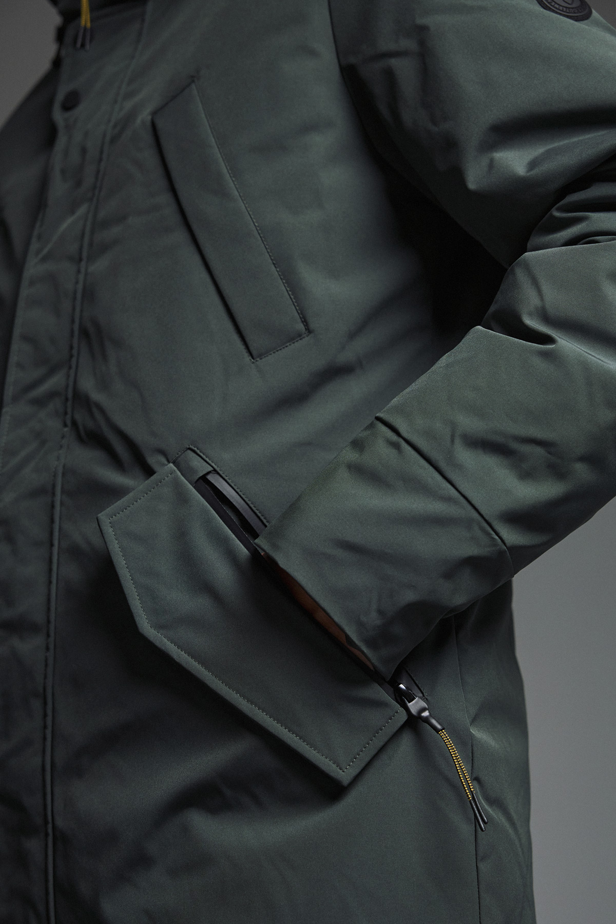 Alternative view of DISTRICT Μπουφάν Μακρύ σε Χακί Χρώμα