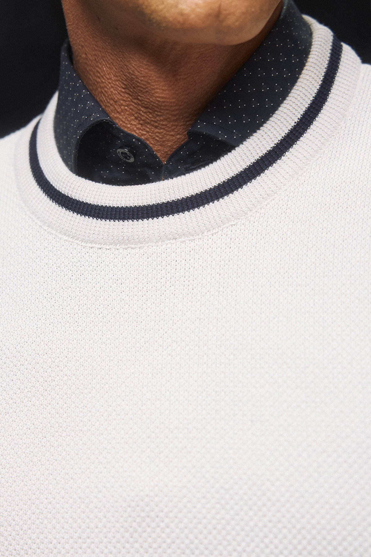 Guy Laroche Μπλούζα Λαιμόκοψη Βαμβακερή σε Χρώμα του Πάγου με Regular Fit - Image 4