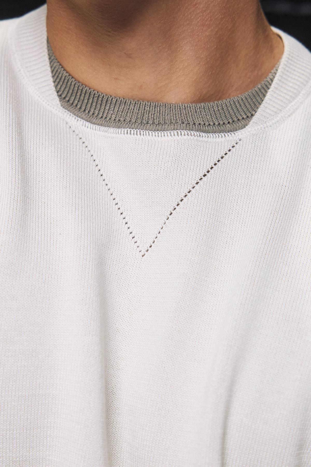 Guy Laroche Μπλούζα Λαιμόκοψη Βαμβακερή σε Χρώμα Off White με Regular Fit - Image 8