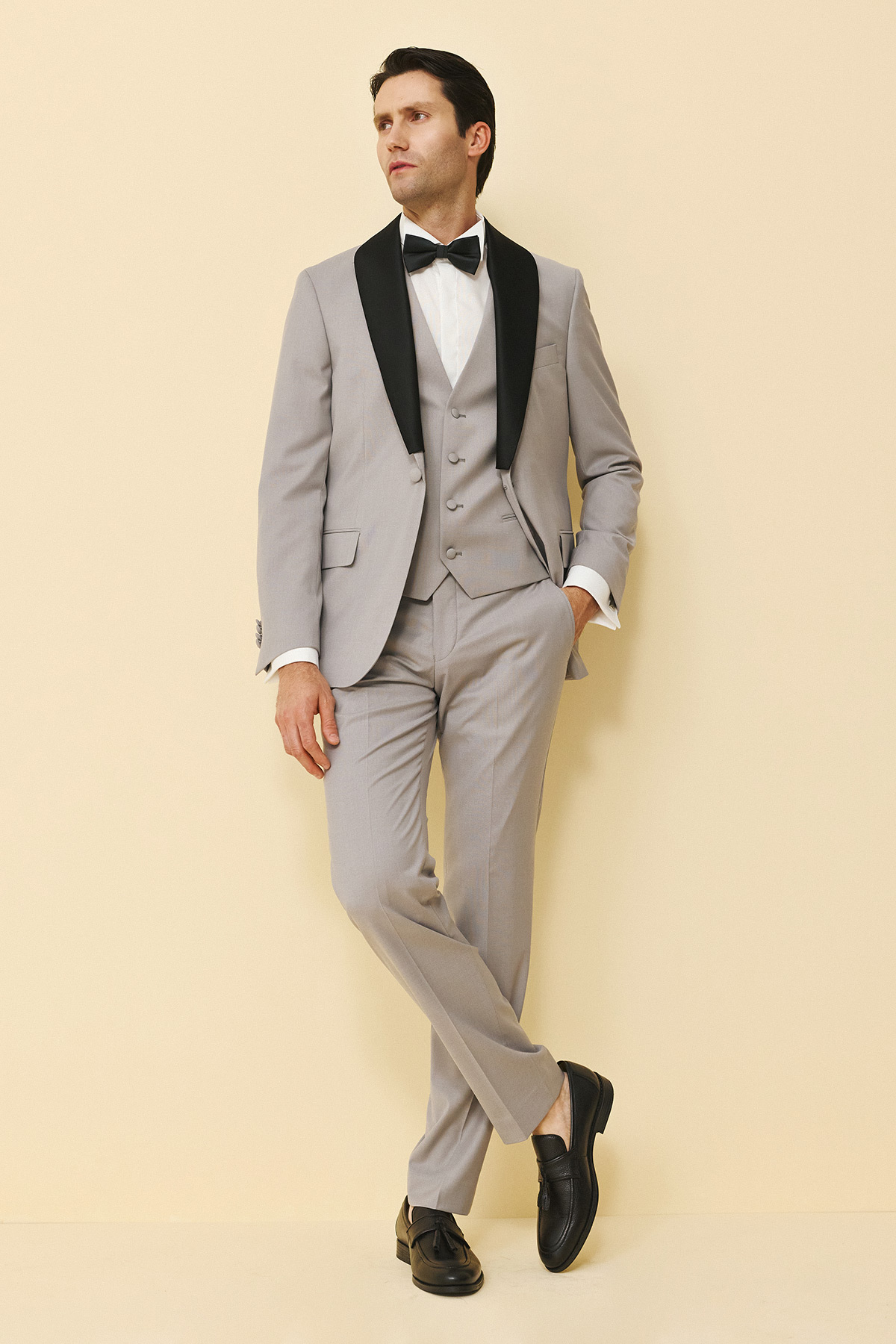 Bizzaro Σμόκιν 855G Με Γιλέκο σε GREY Χρώμα και Slim Fit Εφαρμογή