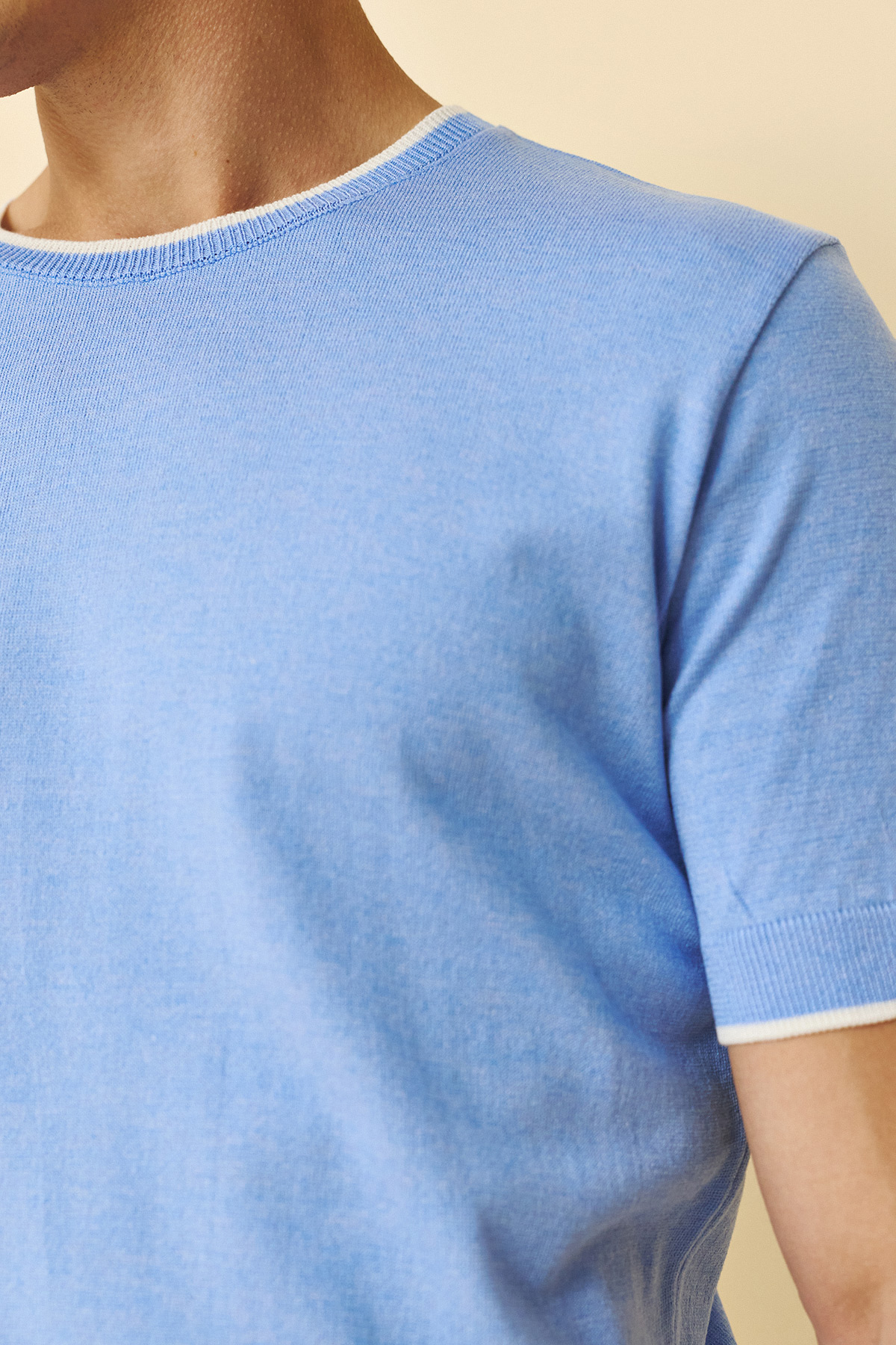 Guy Laroche Κοντομάνικη Μπλούζα T-Shirt σε Ciel Χρώμα - Image 3